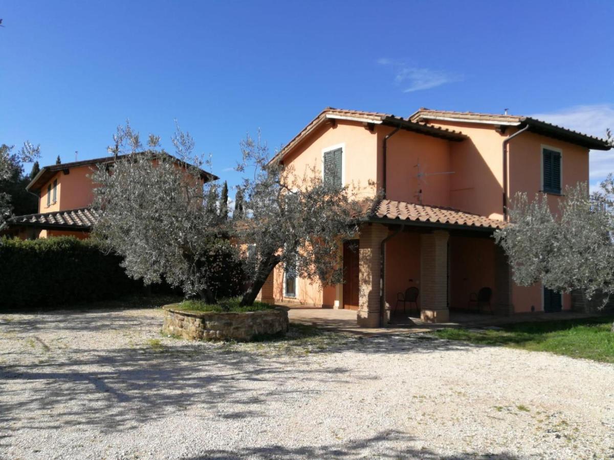 La Macina Di Bettona Villa Luaran gambar